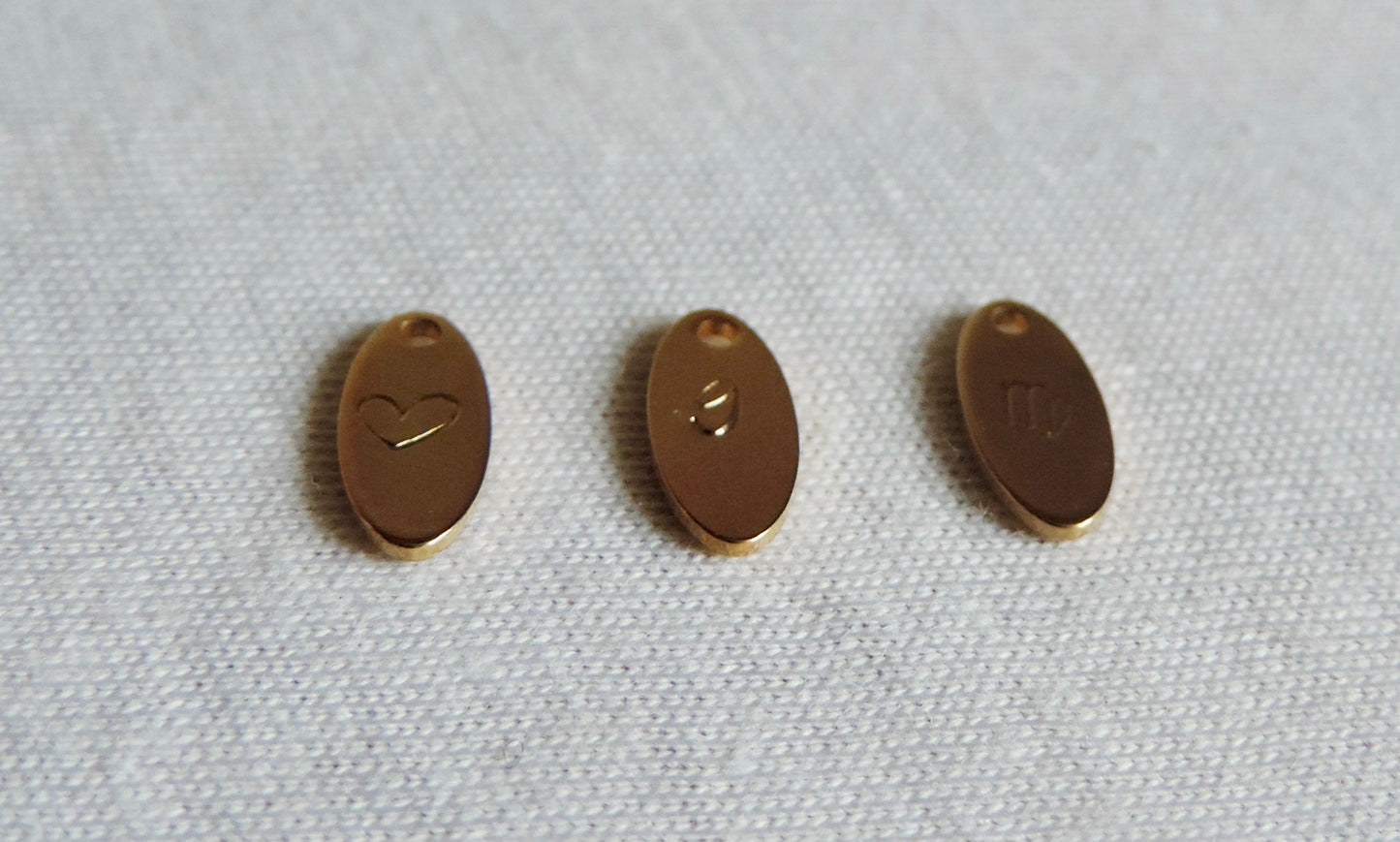 Charm Ovale doré