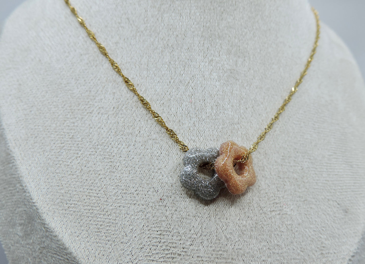 Collier avec pampilles en pâte polymère