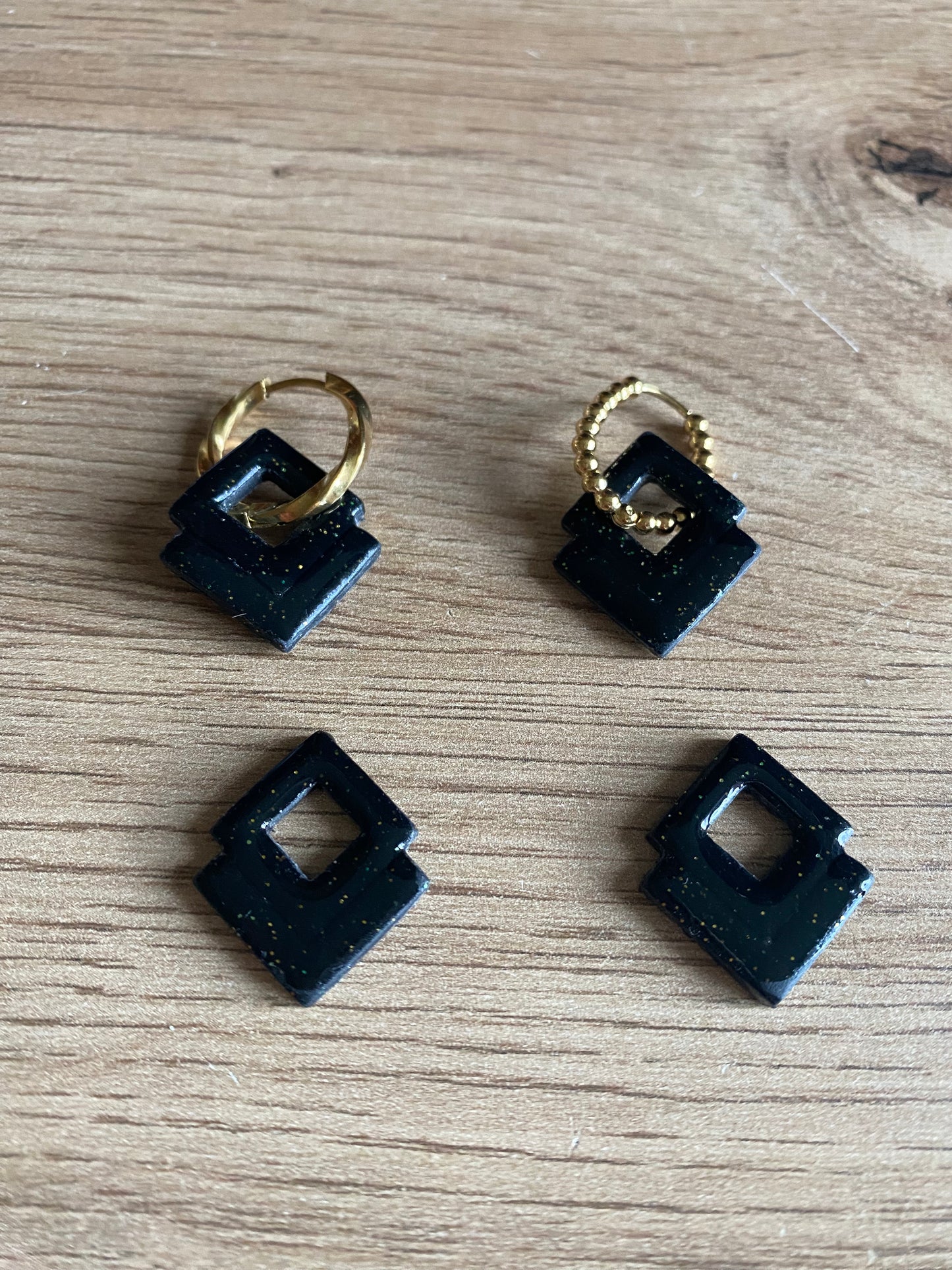 Carole à paillettes vertes et dorées