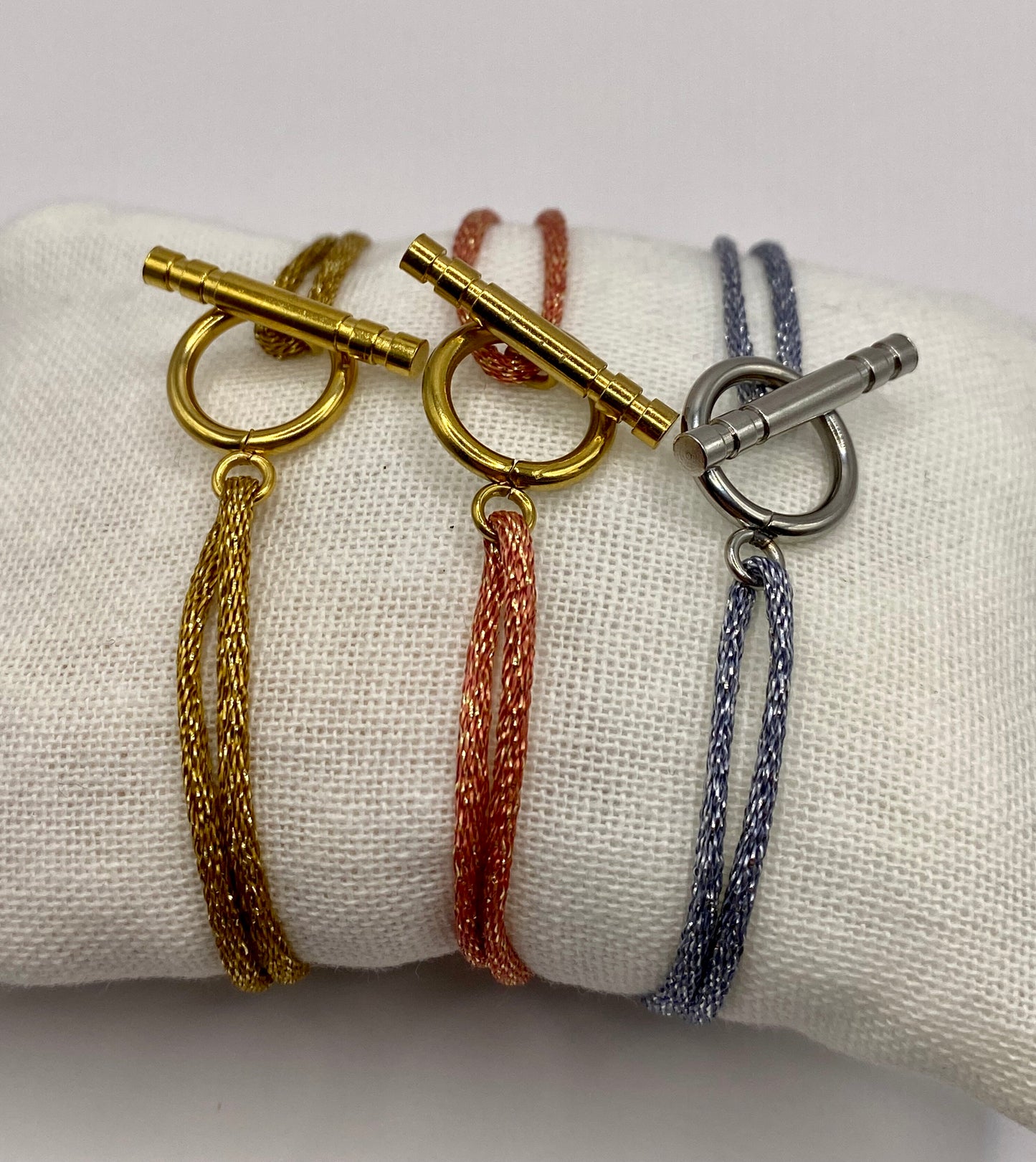 Bracelet cordon métallisé
